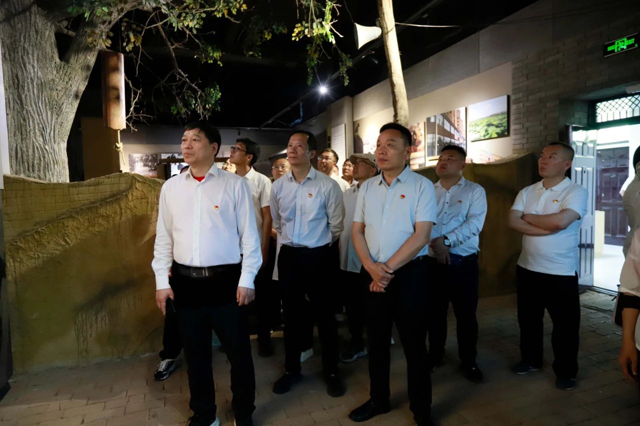 砥礪初心使命，汲取奮進(jìn)力量丨花花牛乳業(yè)集團(tuán)黨委組織開展學(xué)習(xí)“焦裕祿精神”主題黨日活動