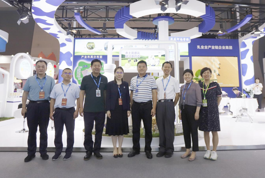 啟航新征程 點亮新賽道丨花花牛乳業(yè)集團(tuán)參加第十四屆中國奶業(yè)大會暨D20峰會，榮獲“中國乳制品生產(chǎn)企業(yè)現(xiàn)代化等級5A級”評定殊榮