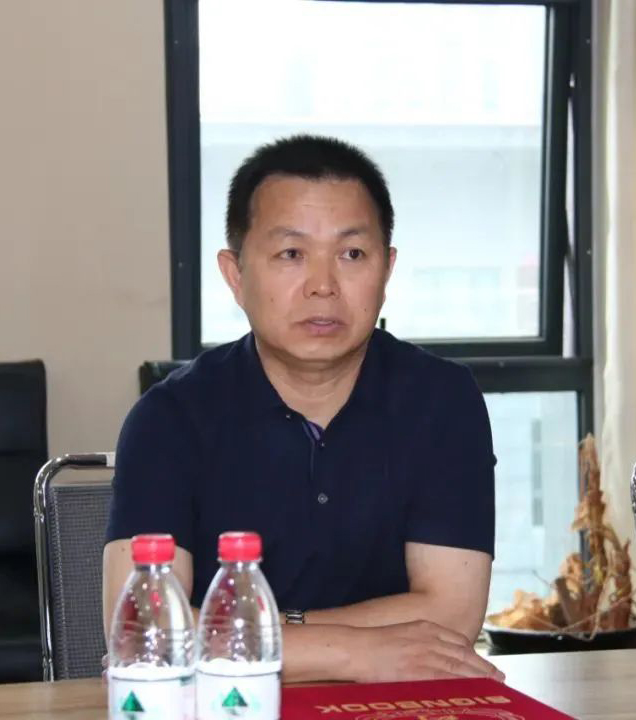 愛(ài)心奶情系學(xué)子，公益情溫暖人心—河南花花牛乳業(yè)集團(tuán)助力基金會(huì)“圓夢(mèng)計(jì)劃?一杯奶”公益項(xiàng)目，愛(ài)心捐贈(zèng)善款50萬(wàn)元！