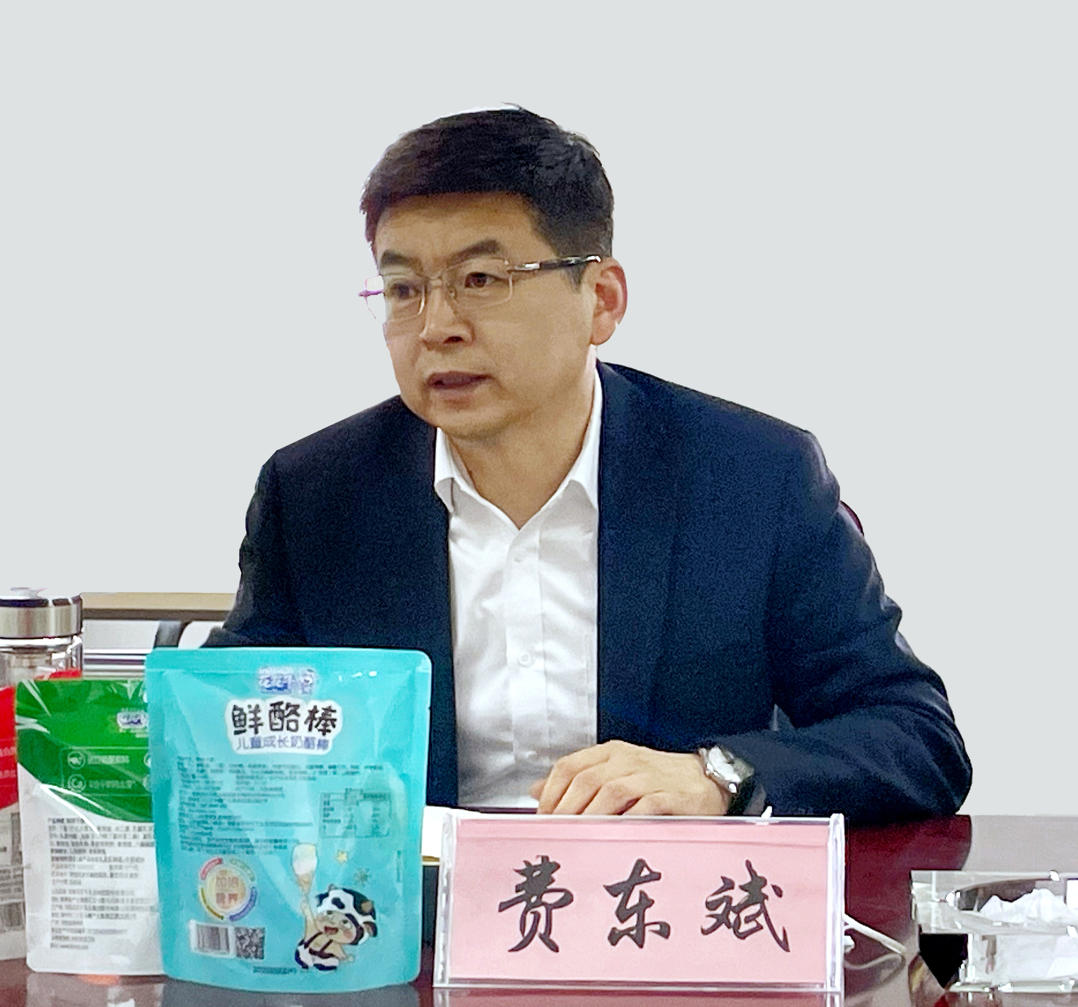 河南省委常委、副省長費東斌蒞臨 花花牛乳業(yè)集團調(diào)研